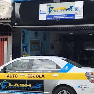 AUTO ESCOLAS FLASH em São Mateus