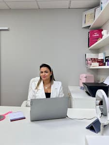 Botox, Preenchimento Labial, Bioestimulador de Colágeno - Dra Camila Bueno - São Paulo em São Paulo
