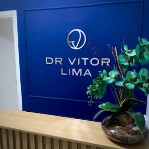 Dr. Vitor Lima - Dentista Tatuapé - Lentes em Resina - Lentes em Porcelana - Aparelho Invisível em Tatuapé