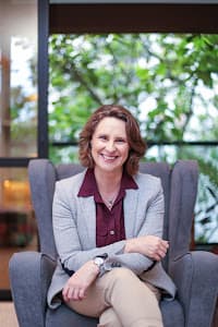 Psicóloga no Brooklin SP - Ana Paula Dinhi Berenhauser | Atendimento a Jovens e Adultos | Terapia Online e Presencial em Brooklin